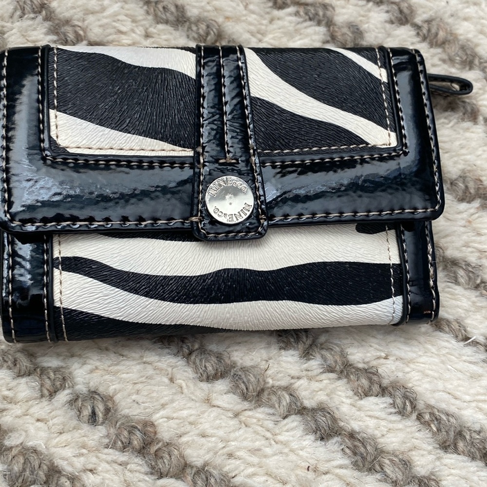 Nine & co black and white zebra print wallet